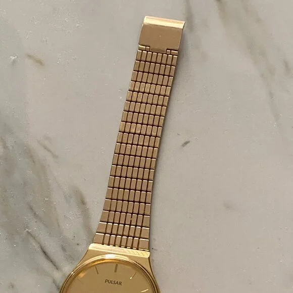 RARE VINTAGE PULSAR BY SEIKO Quartz WATCH Japan PREOWNED - Picture 7 of 13